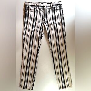 Club Monaco black, cream & white cropped jeans. Size 2